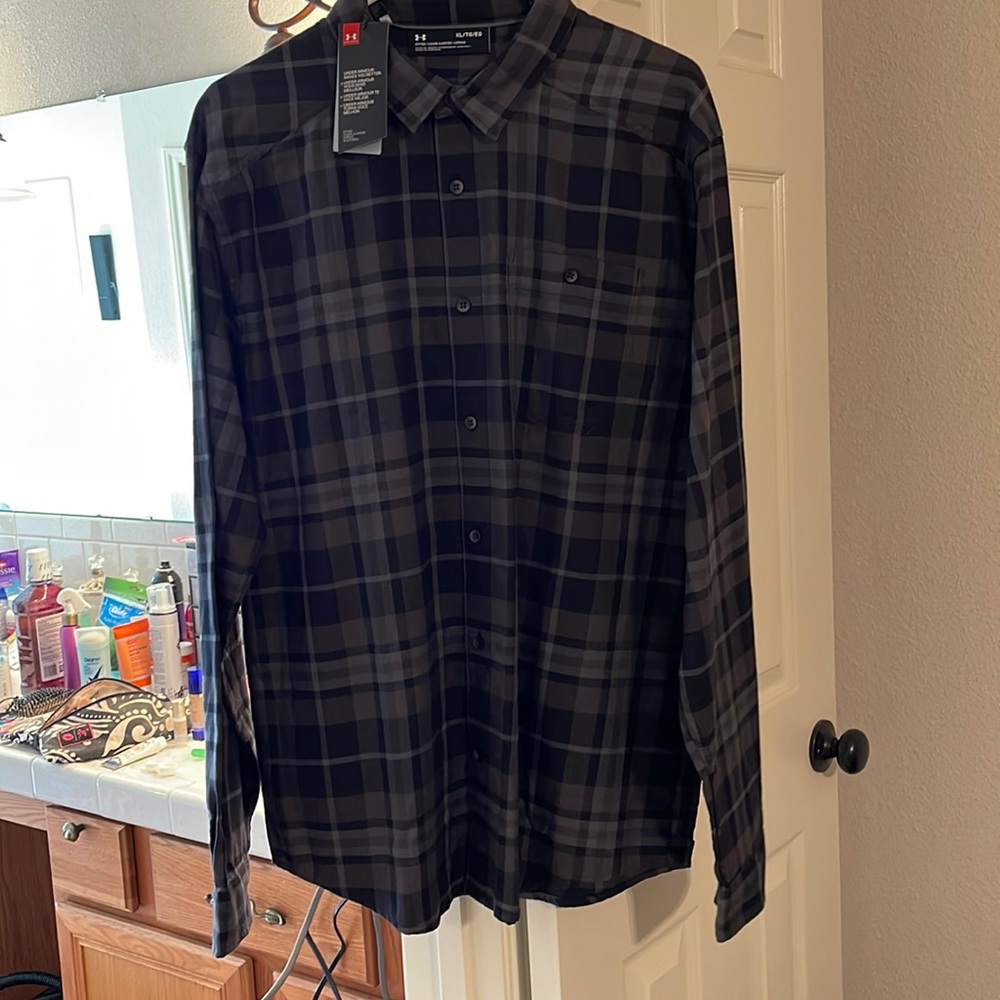 NWT Mens shirt